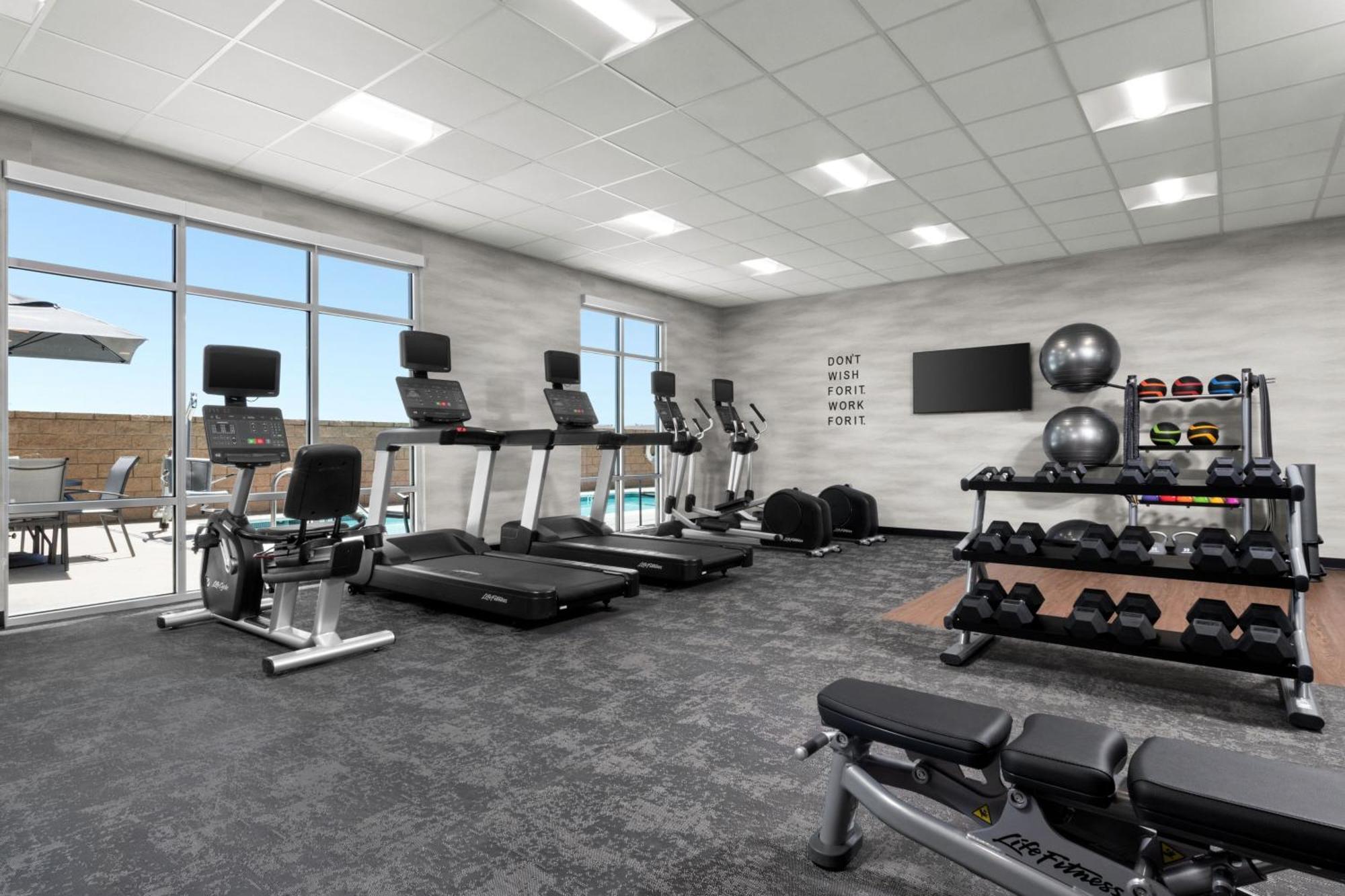 Fairfield By Marriott Inn & Suites Victorville Ngoại thất bức ảnh