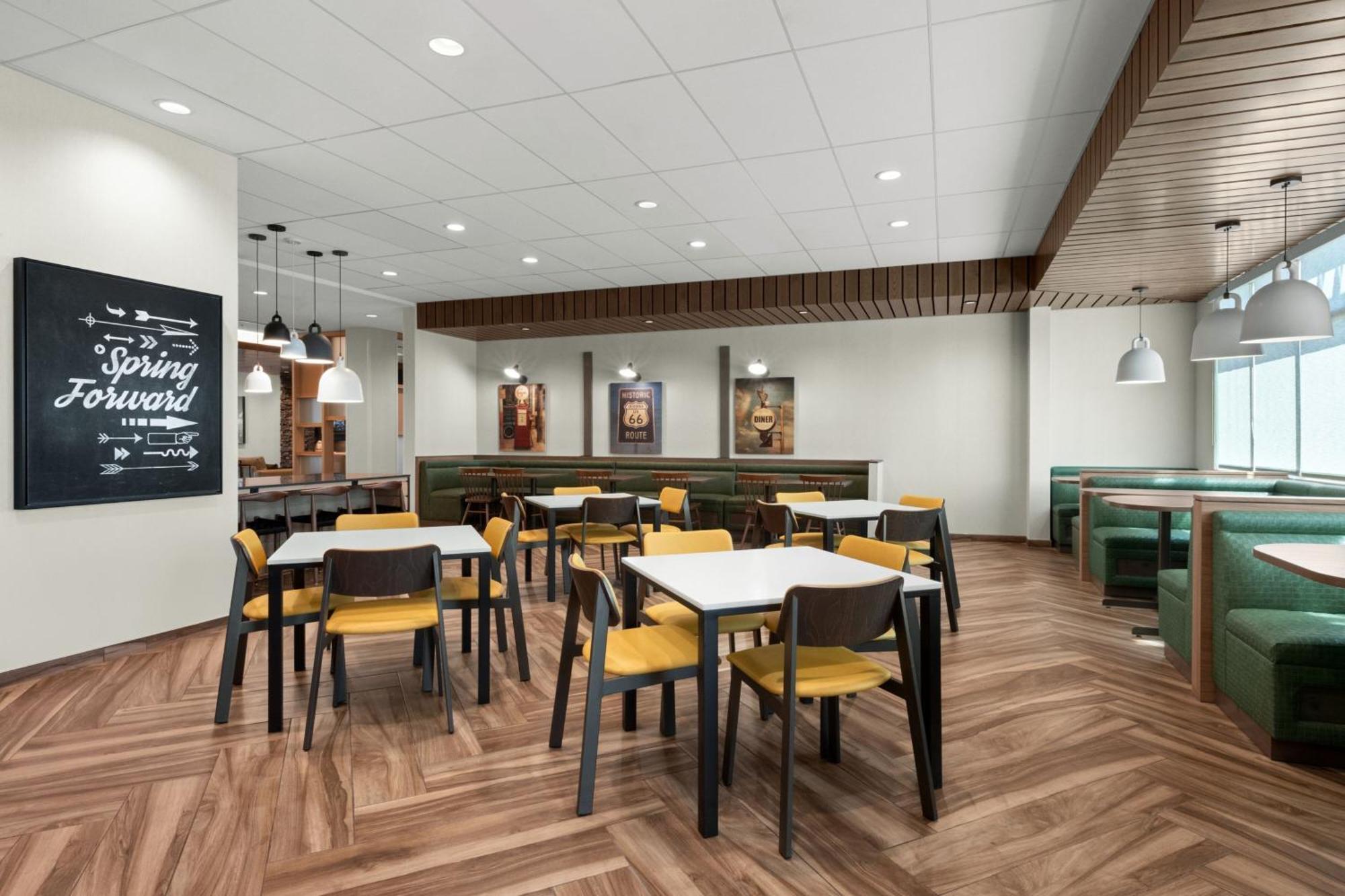 Fairfield By Marriott Inn & Suites Victorville Ngoại thất bức ảnh